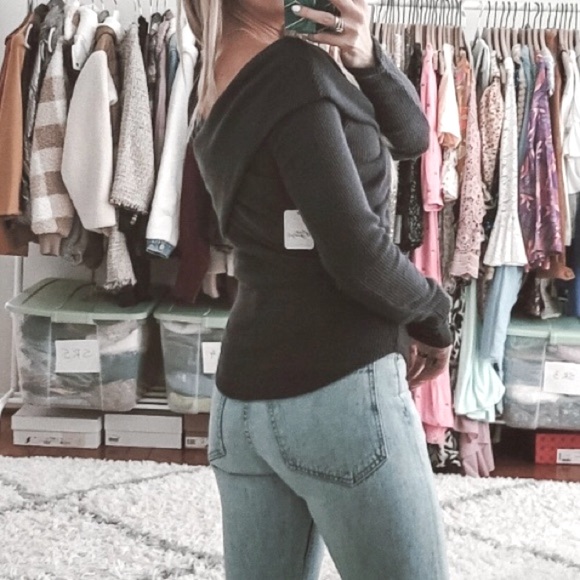 Sweater Free People Knit Gray Off-the-Shoulder Long Sleeve NWT - Picture 6 of 8